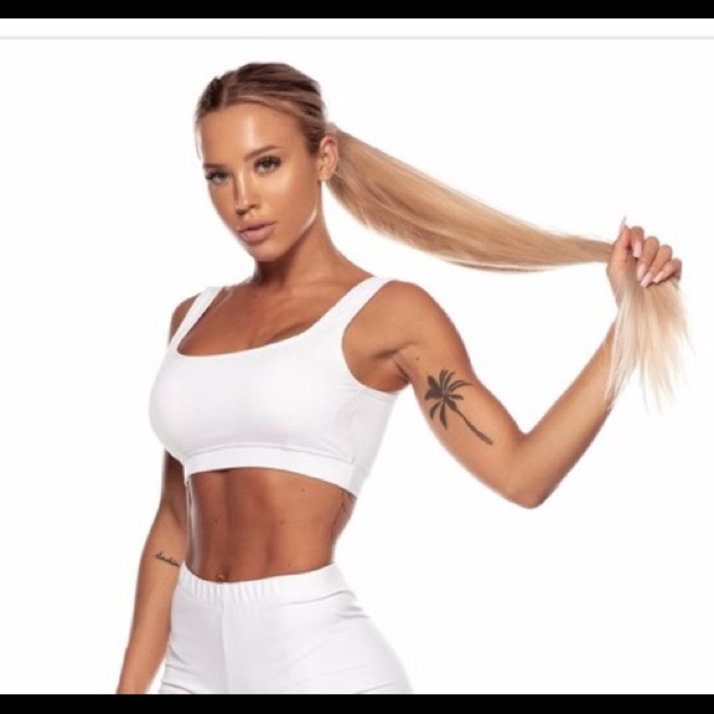 SASKI Collection - White Square Neck Sports Bra